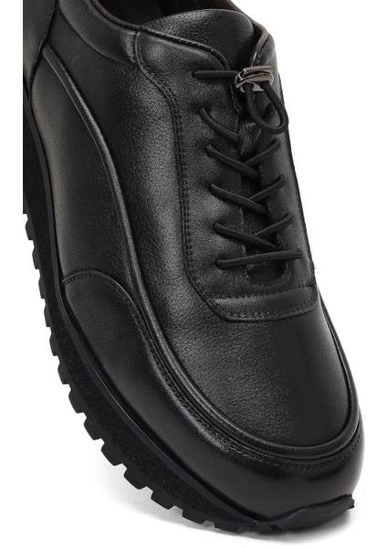 Erkek Siyah Bağcıklı Kalın Tabanlı Deri Casual Sneaker 25WFD695114