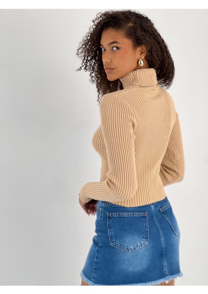 Kadın Boğazlı Yaka Fitilli Crop Bej Triko Bluz fiyatları