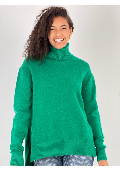 Düşük Omuzlu Yanları Yırtmaçlı Boğazlı Yeşil Kazak fiyatları