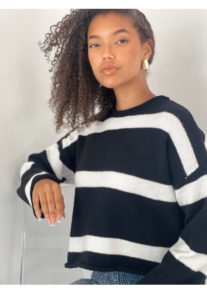 Geniş Çizgili Bisiklet Yaka Siyah Triko Kazak fiyatları