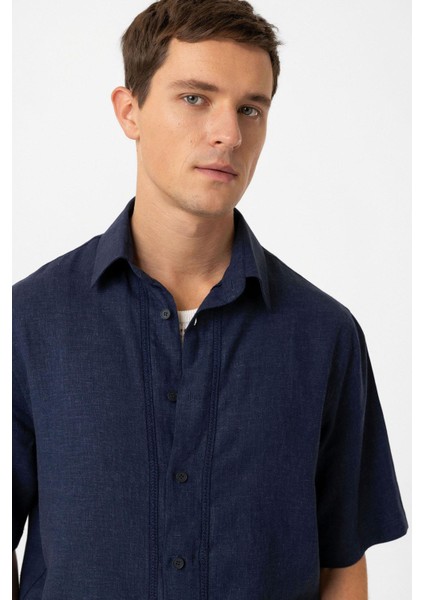 Lacivert Keten Karışımlı Relaxed Erkek Gömlek fırsatları