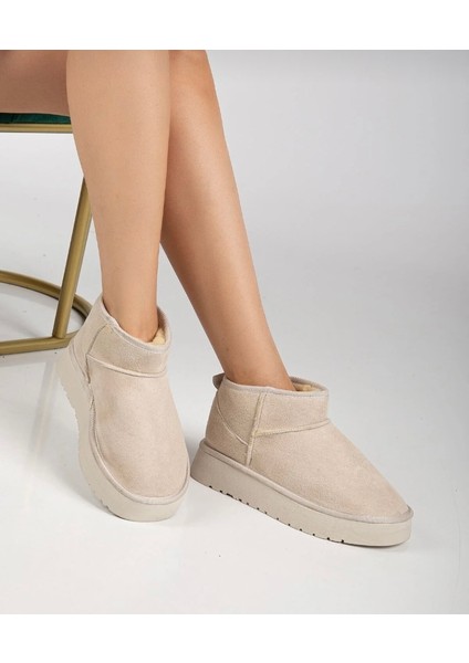 Bej Içi Tüylü Kalın Tabanlı Bot modelleri