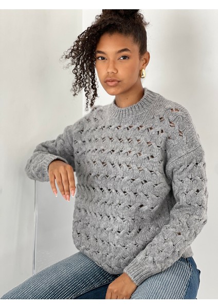 Kadın Saç Örgü Desenli Gri Triko Kazak fırsatları