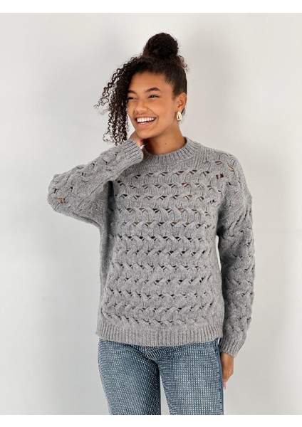 Kadın Saç Örgü Desenli Gri Triko Kazak indirimleri