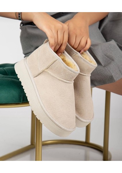 Bej Içi Tüylü Kalın Tabanlı Bot indirimleri