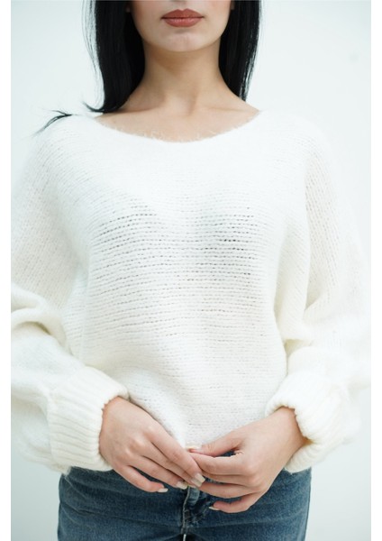 Kolları Katlamalı Triko Kazak fırsatları