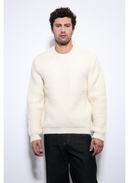 Bej Örme Dokulu Erkek Kazak modelleri