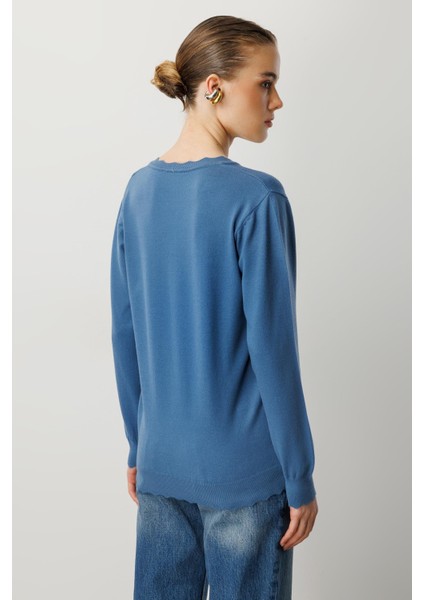 V Yaka Angora Triko Kazak-Indigo