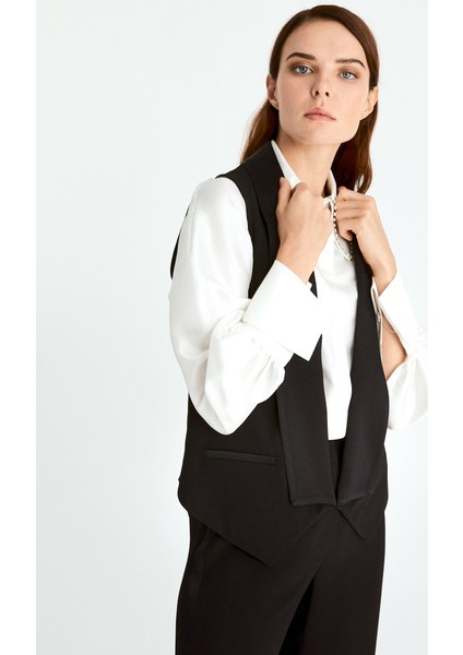 Cep Detaylı Yelek Siyah K2017005_001