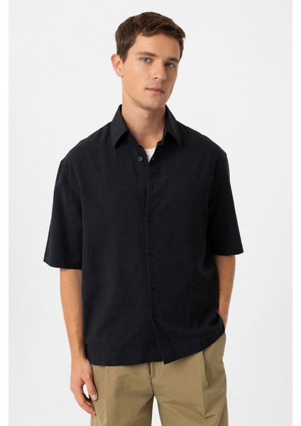 Siyah Pamuklu Relaxed Kısa Kollu Erkek Gömlek