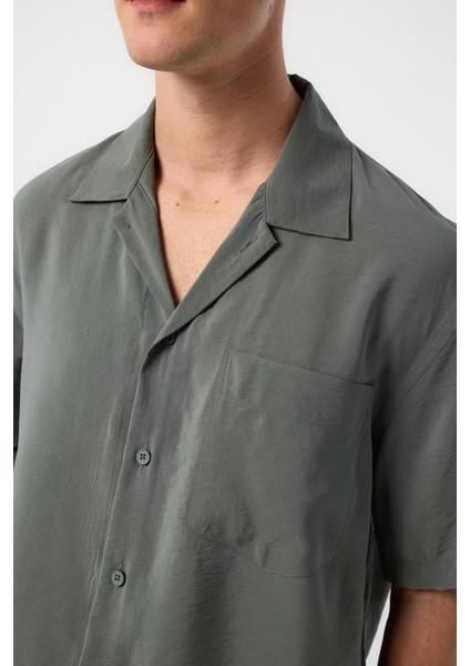 Haki Apaş Yaka Modal Kumaş Erkek Gömlek fırsatları