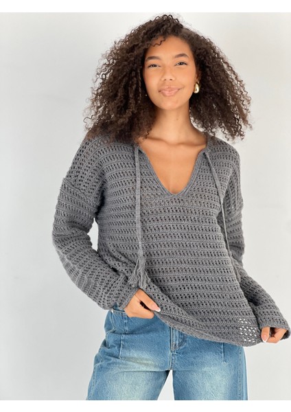 Kadın Bağcıklı V Yaka Antrasit Triko Kazak