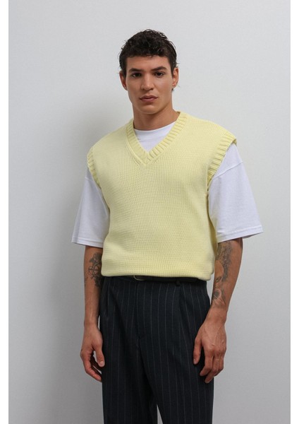 Sarı Örgü Erkek Triko Yelek