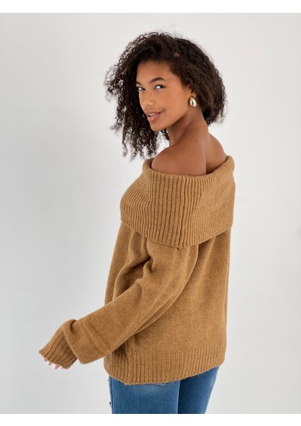 Kadın Madonna Yaka Camel Triko Kazak fiyatları