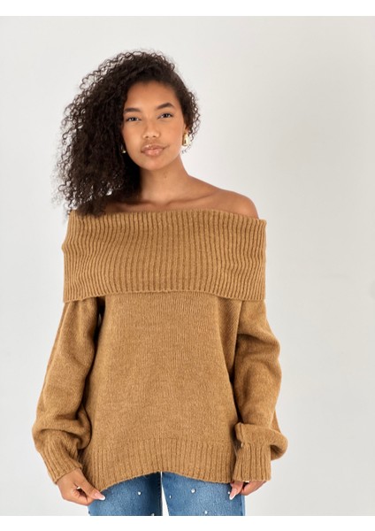 Kadın Madonna Yaka Camel Triko Kazak fırsatları