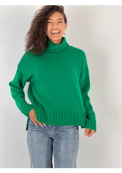 Kadın Kısa Kesim Boğazlı Yeşil Triko Kazak indirimleri