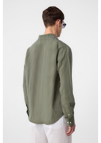 Haki Çizgili ve Dokulu Erkek Gömlek indirimleri