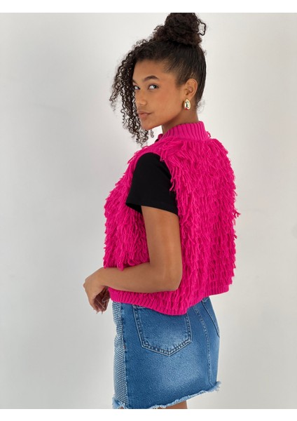 Kadın V Yaka Püsküllü Fuşya Triko Kazak modelleri