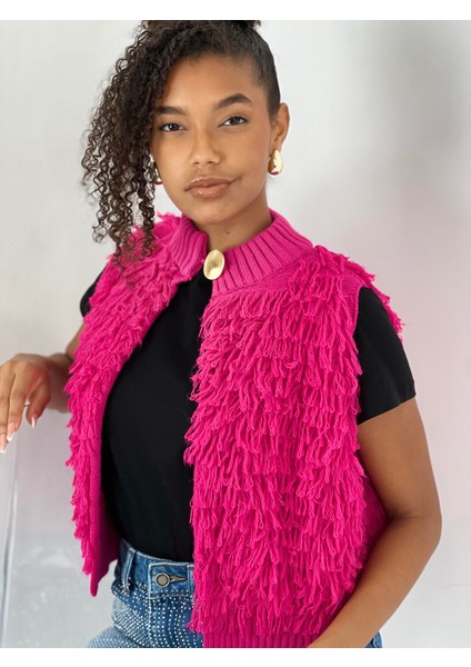 Kadın V Yaka Püsküllü Fuşya Triko Kazak fırsatları