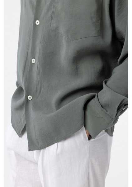Haki Modal Kumaş Relax Fit Erkek Gömlek fırsatları