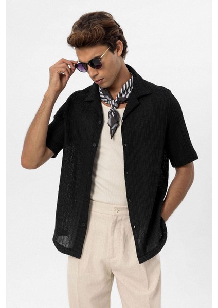 Siyah Dokulu Kroşe Erkek Gömlek