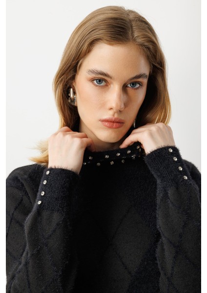 Taş Detaylı Yarım Balıkçı Triko Kazak-SİYAH indirimleri