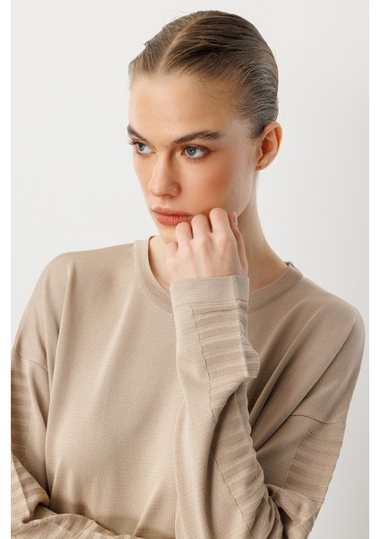 Yırtmaç Detaylı Triko Tunik-Taş fırsatları