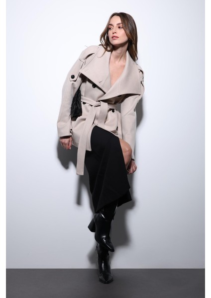 Bej Dik Yaka Kruvaze Kadın Kaban fiyatları