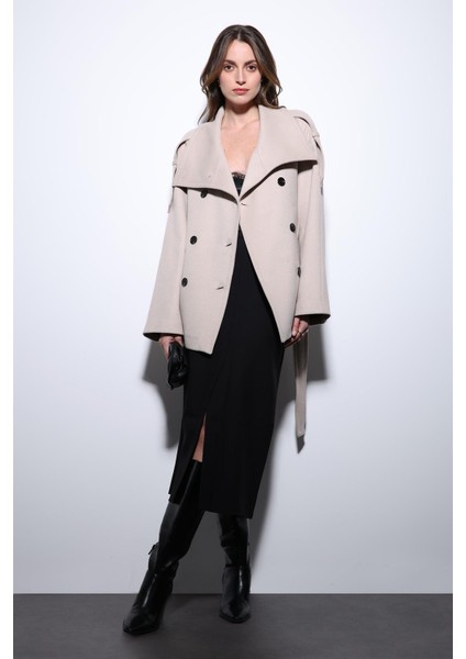 Bej Dik Yaka Kruvaze Kadın Kaban indirimleri