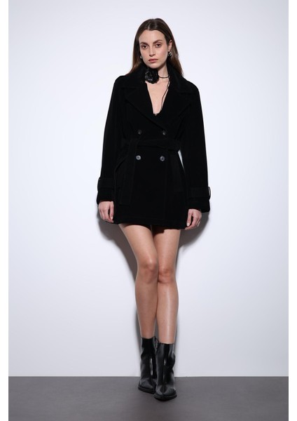 Siyah Süet Görünümlü Kadın Trençkot