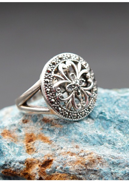 925 Ayar Gümüş Kadın Yüzük SY000101