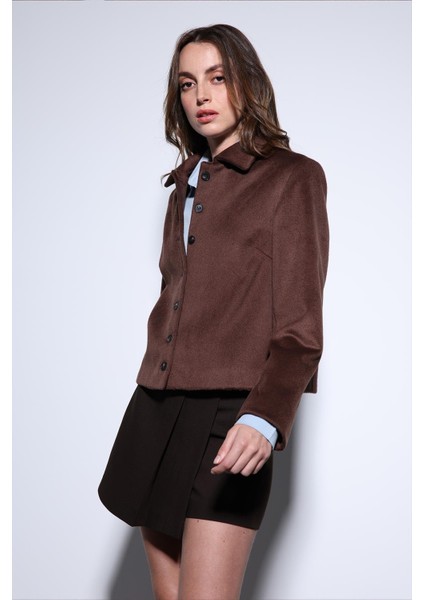 Kahve Gömlek Yaka Kısa Kaşe Ceket fırsatları