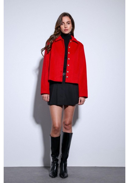 Kırmızı Gömlek Yaka Kısa Kaşe Ceket modelleri