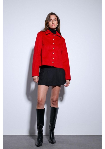 Kırmızı Gömlek Yaka Kısa Kaşe Ceket fırsatları