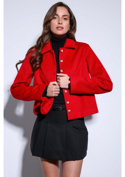 Kırmızı Gömlek Yaka Kısa Kaşe Ceket
