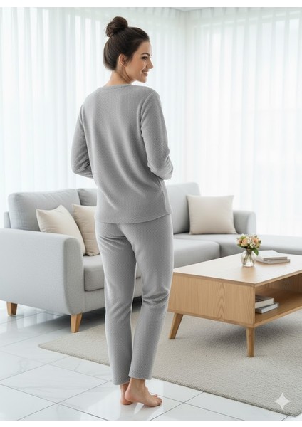 Kadın Gri Polar Pijama Takım fırsatları