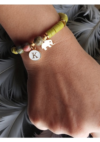 Yeşil Akik ve Fimo Boncuklu Fil ve Harf Charmlı Kadın Bileklik