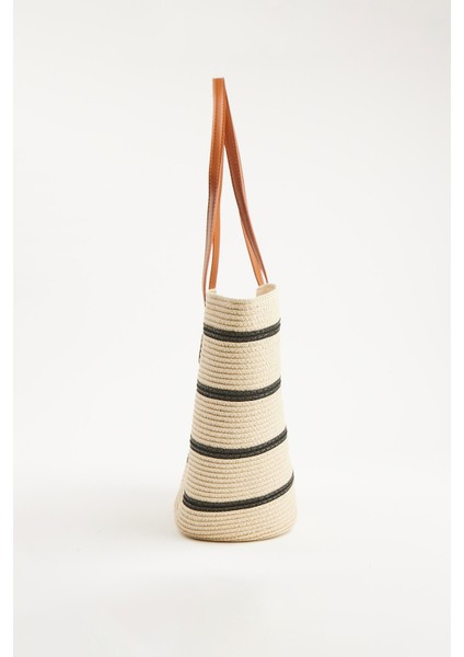 Çizgi Detaylı Içi Geniş Omuz Çantası modelleri