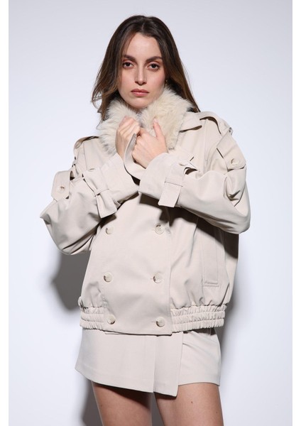 Bej Suni Kürklü Kısa Kadın Trençkot