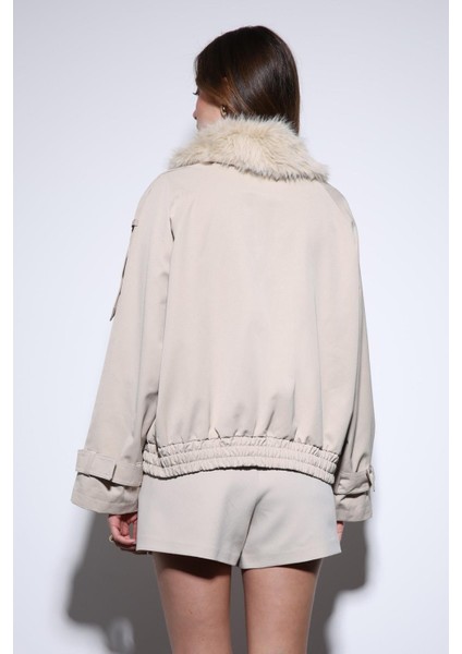 Bej Suni Kürklü Kısa Kadın Trençkot