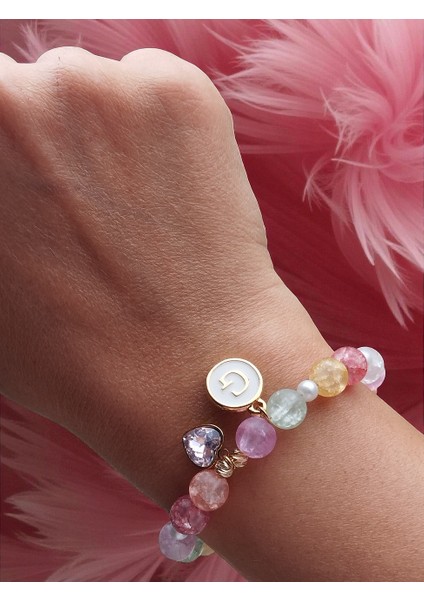 Necef Doğaltaş'lı Harf ve Çelik Kalp Charmlı Kadın Bileklik modelleri