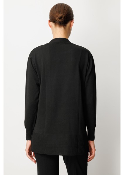 Nakış Detaylı Triko Kazak-Siyah