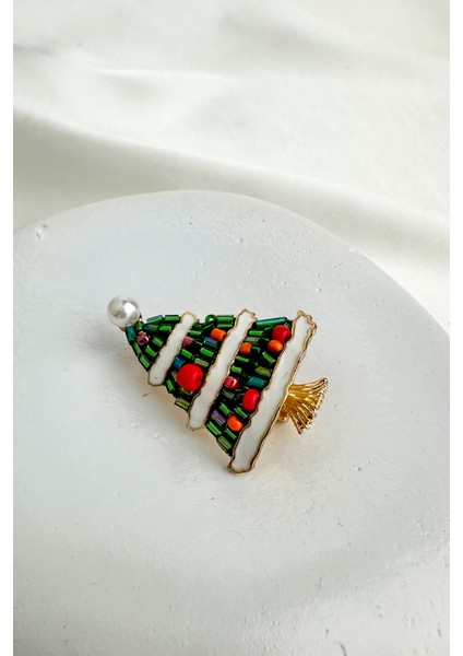 Yılbaşı Özel Incili Çubuk Boncuk Detay Yeşil Çam Ağacı Broş (4cm)