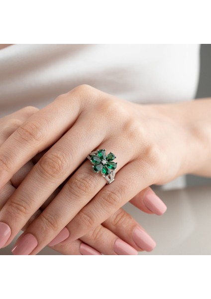 925 Ayar Gümüş Yeşil Taşlı Çiçek Yüzük