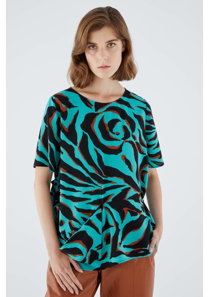 Yarım Kol Desenli Bluz Standart Renk K2113036_089