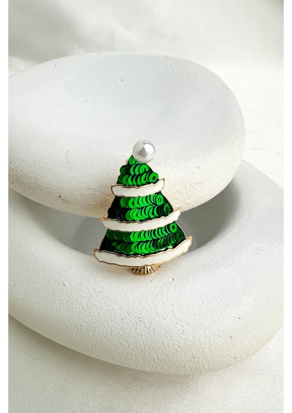 Yılbaşı Özel Incili Yeşil Pul Detay Çam Ağacı Broş (4cm) modelleri