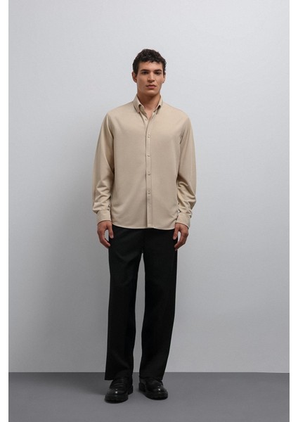 Bej Düğmeli Yaka Relax Fit Erkek Gömlek modelleri