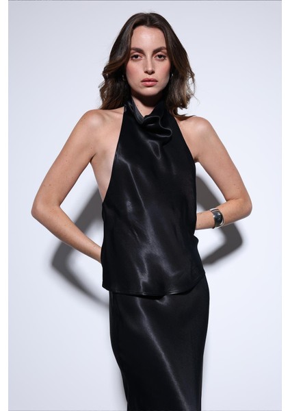 Siyah Saten Halter Kadın Top modelleri