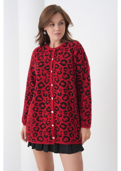 Kadın Tesettüre Uygun Midi Boy Uzun Kol Önden Düğmeli Leopar Desenli Spor Şık Triko Ceket