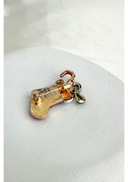 Yılbaşı Özel Kırmızı Taşlı Baston Detay Çorap Broş (4cm) fiyatları